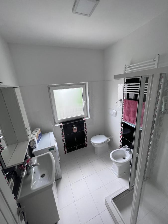 Nesta Apartament Leilighet Fălticeni Eksteriør bilde